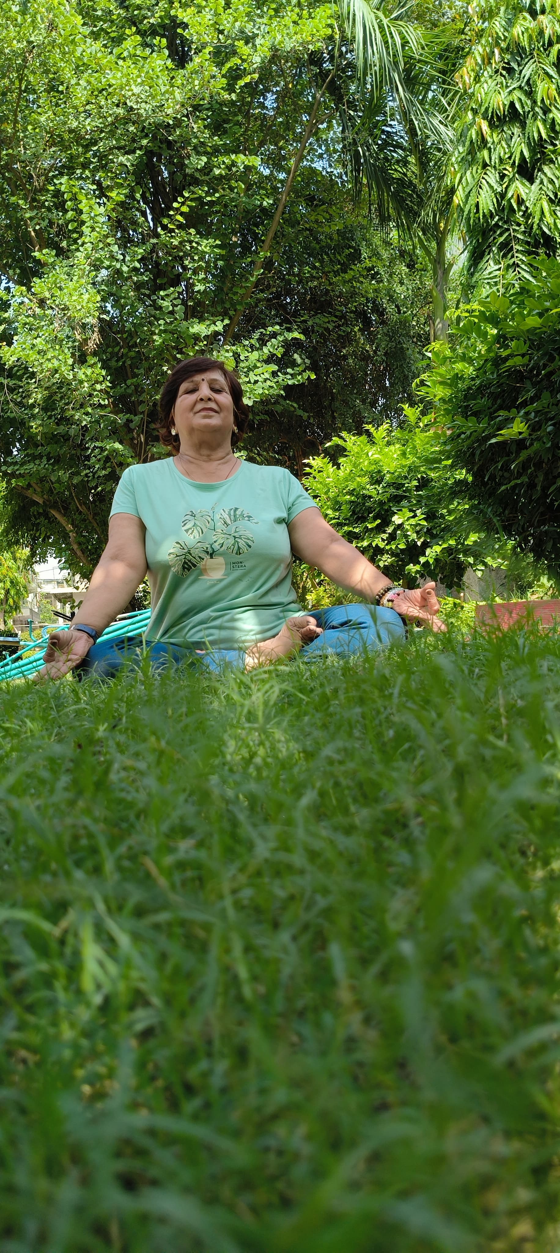 Anu Kapoor, Devine Yoga Online trainer